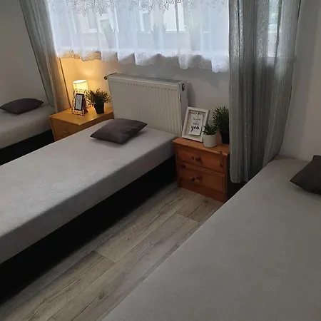 Hostello - Przytulne Pokoje, Mieszkanie Rodzinne Boleslawiec (Lower Silesia)