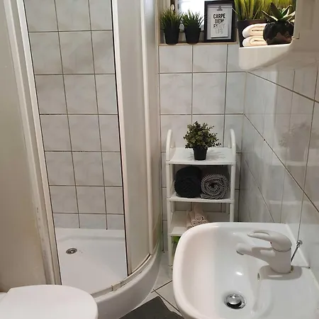Hostello - Przytulne Pokoje, Mieszkanie Rodzinne