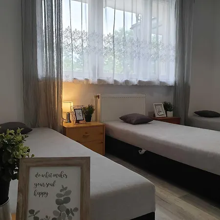 Hostello - Przytulne Pokoje, Mieszkanie Rodzinne Vandrerhjem