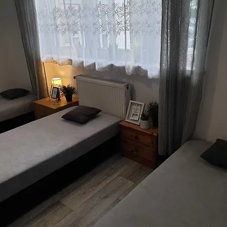 Hostello - Przytulne Pokoje, Mieszkanie Rodzinne Vandrerhjem *